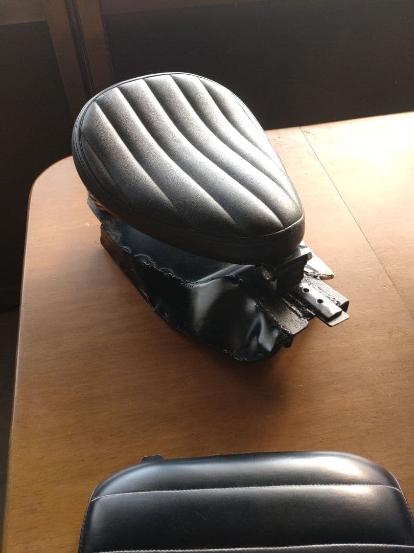 TW200 ノーマルフレーム用ボルトオンシート＆ピリオンシート＆ピーナッツタンク