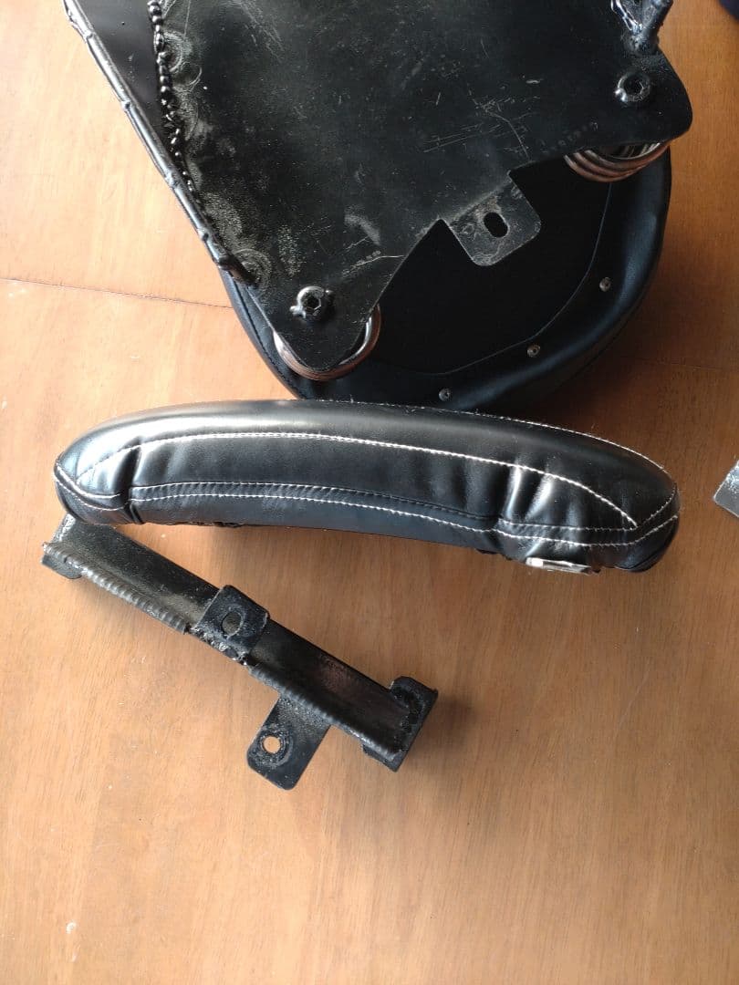 TW200 ノーマルフレーム用ボルトオンシート＆ピリオンシート＆ピーナッツタンク