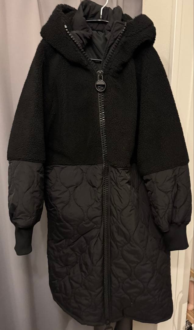 【アンティカ】ビッグファスナー ロングコート レディース　ボアアウター 黒