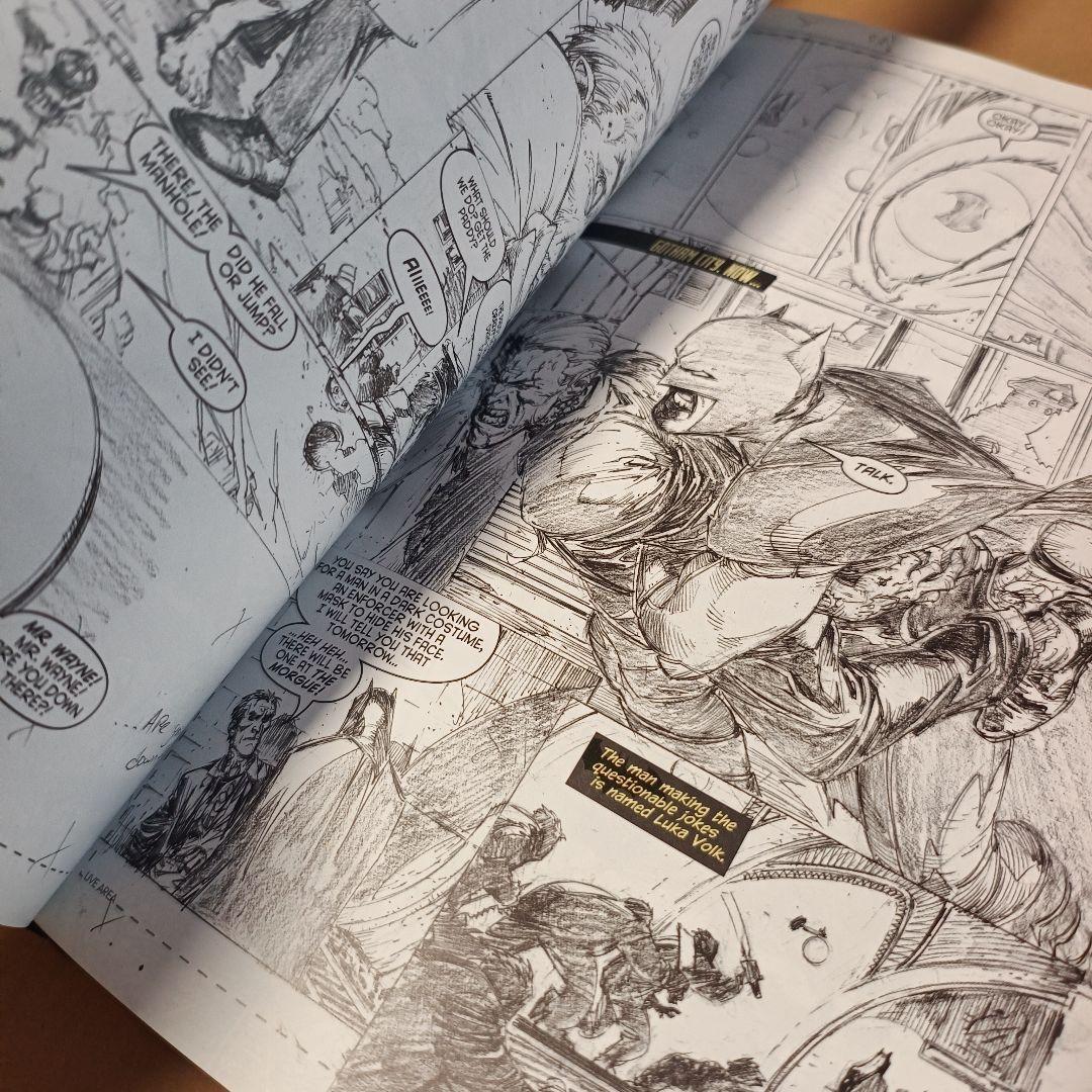 希少本　バットマン UNWRAPPED ハードカバー　漫画家を目指す方におすすめ