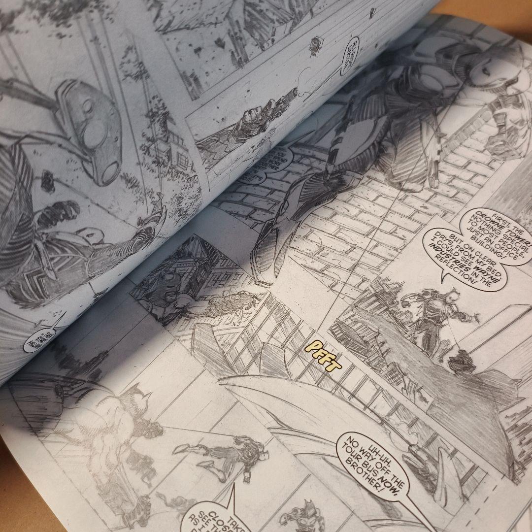 希少本　バットマン UNWRAPPED ハードカバー　漫画家を目指す方におすすめ