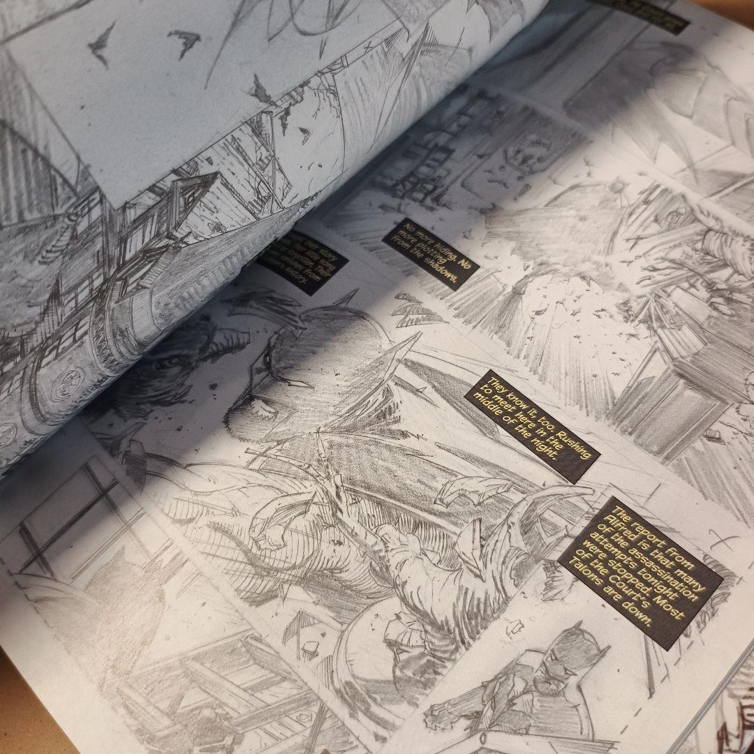 希少本　バットマン UNWRAPPED ハードカバー　漫画家を目指す方におすすめ