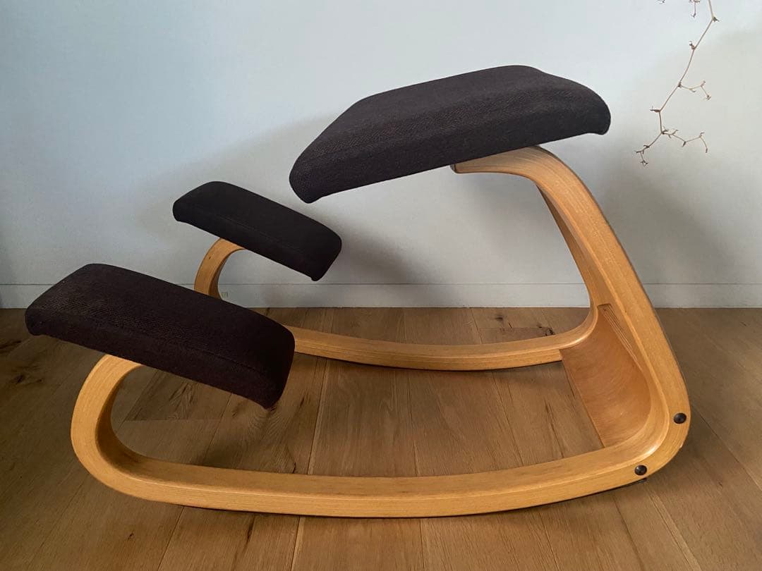 STOKKE（現Varier）のバランスチェア「バリアブル」