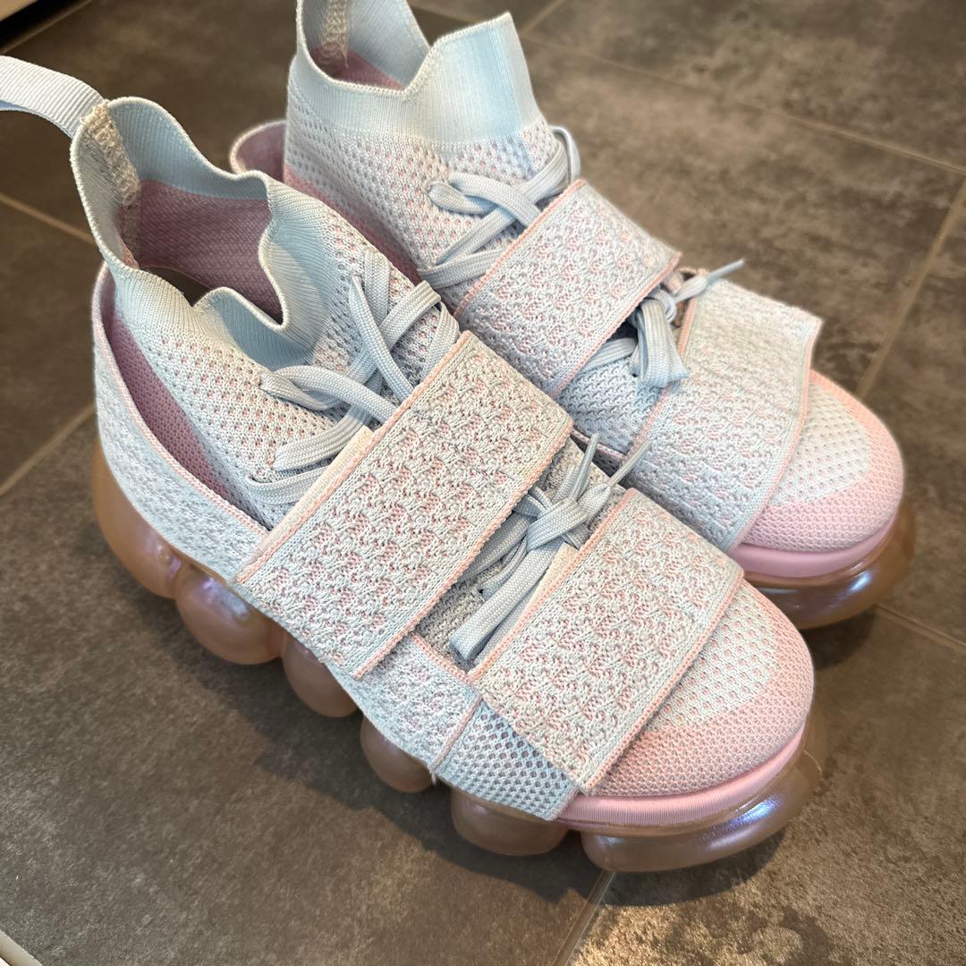 mikio sakabe 水色ピンクシューズ