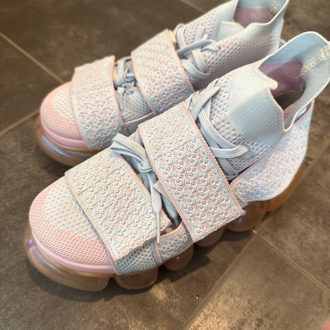 mikio sakabe 水色ピンクシューズ