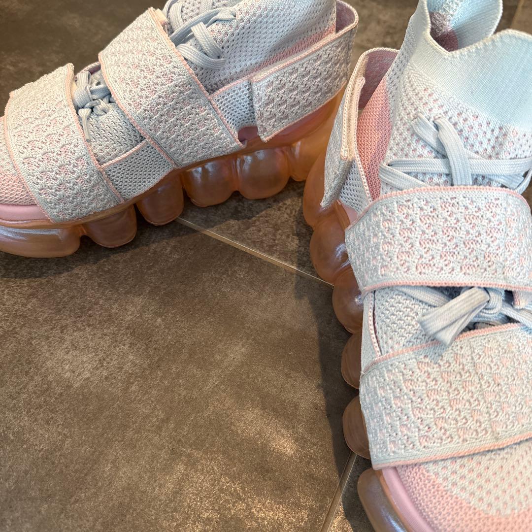 mikio sakabe 水色ピンクシューズ