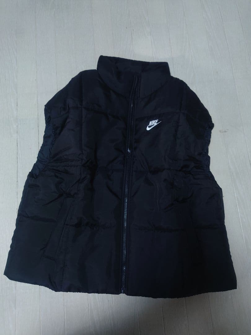 新品★定価13860円ナイキ★NIKE★Therma-FIT★ベスト★Lブラック