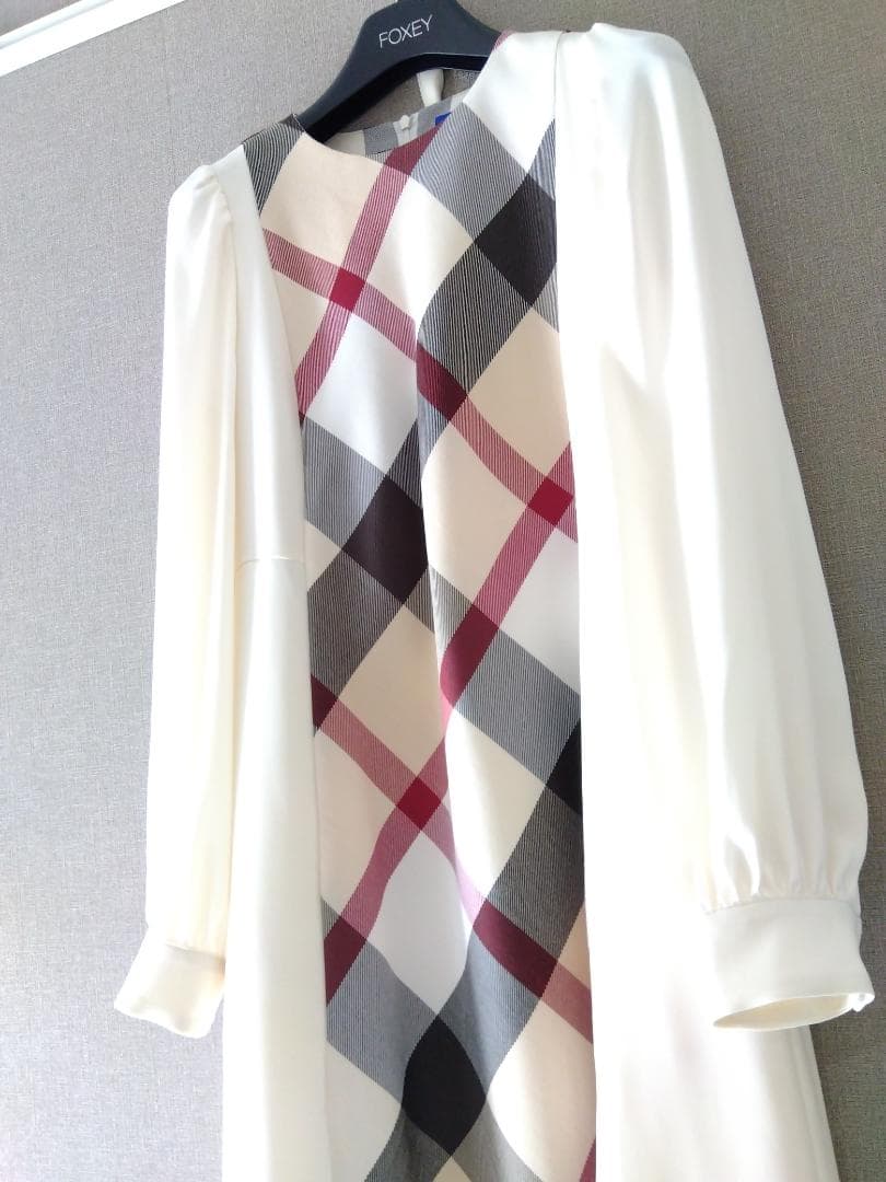 【専用です！】クレストブリッジ　スムージーサテンパーシャルチェックドレス