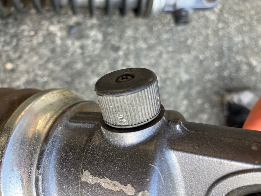 ゼファー400 純正 リアサス　サスペンションKawasaki