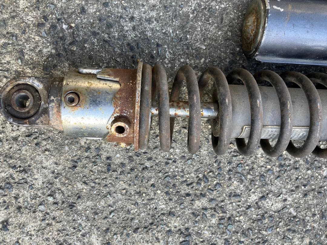 ゼファー400 純正 リアサス　サスペンションKawasaki