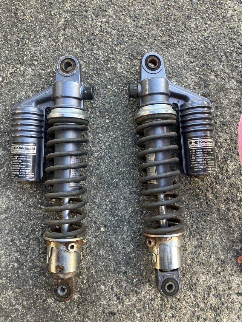 ゼファー400 純正 リアサス　サスペンションKawasaki