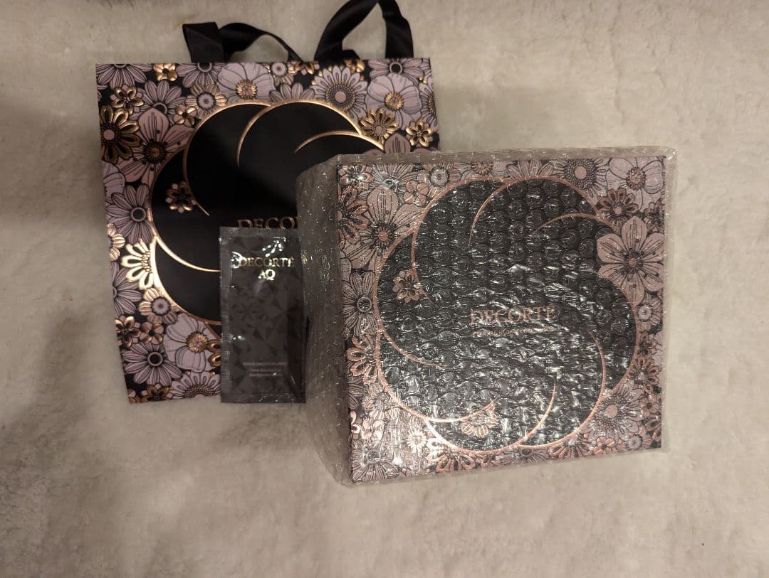 [新品未開封]DECORTÉコスメデコルテエターナルブルームコレクション2025