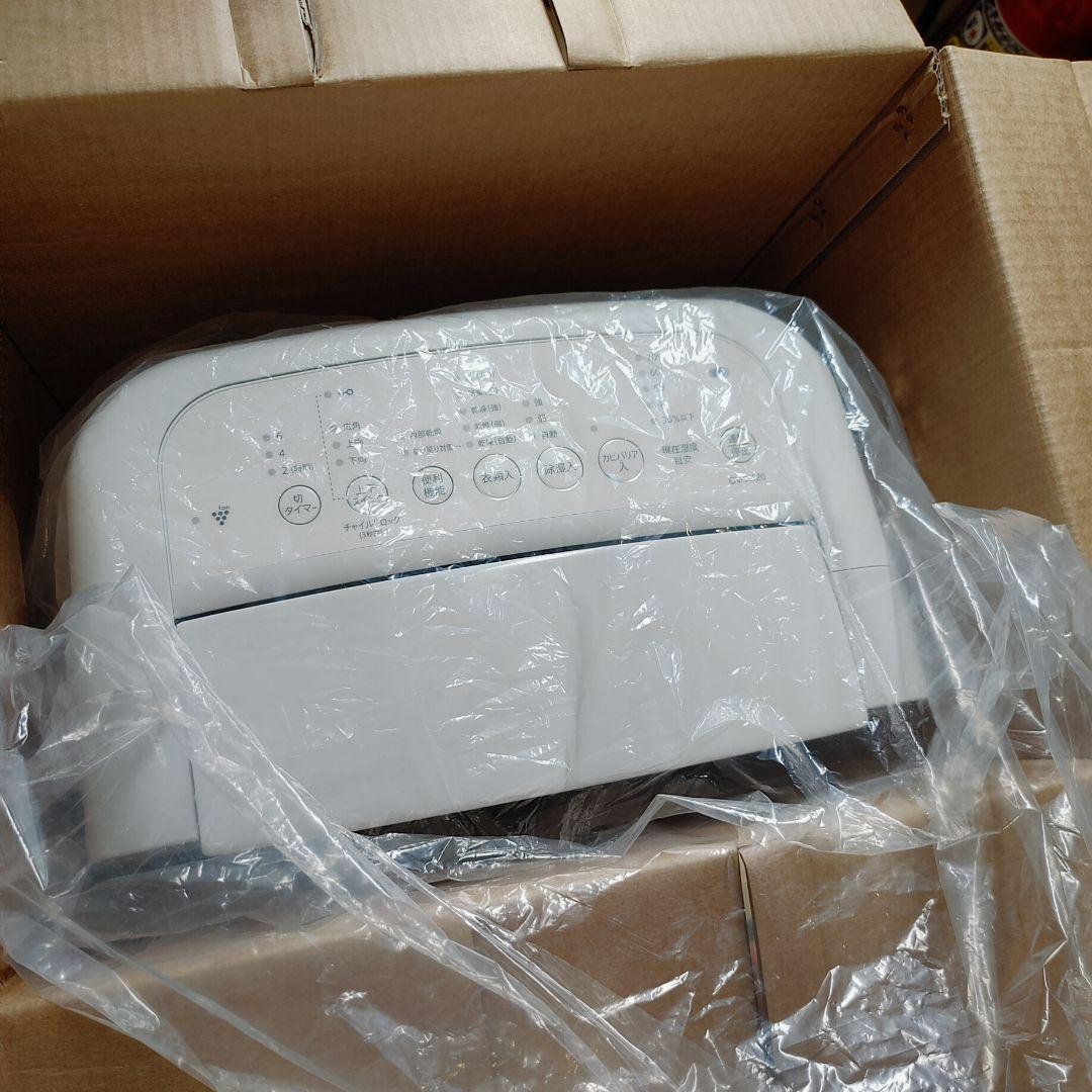 ❤*︎様 SHARP CV-R120-W 除湿機 ホワイト 箱付き