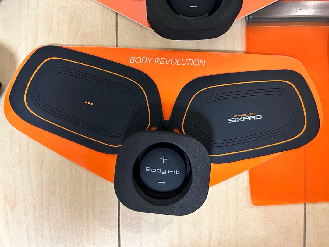 【正規購入品】SIXPAD アブズフィット2 、ボディフィット2 充電式