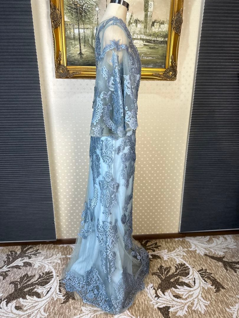 シルバー水色 刺繍入り ロングドレス フレアスリーブ