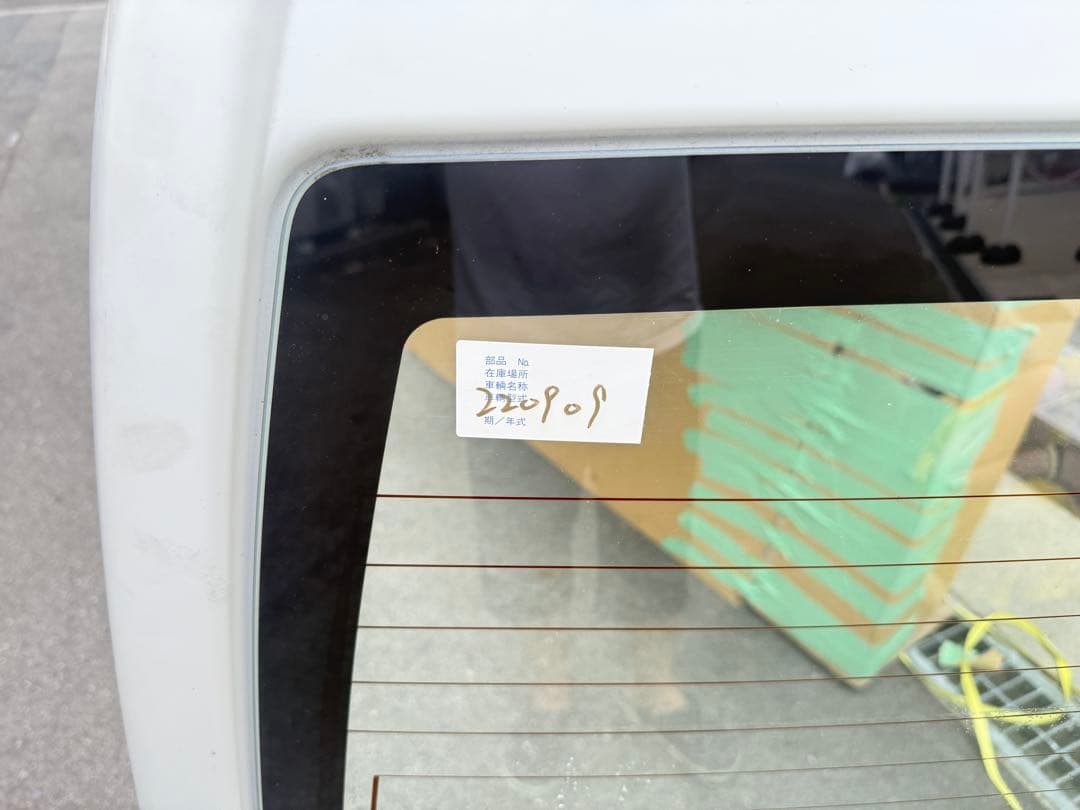 Nissan NV100 ホワイトバックドア 2022年