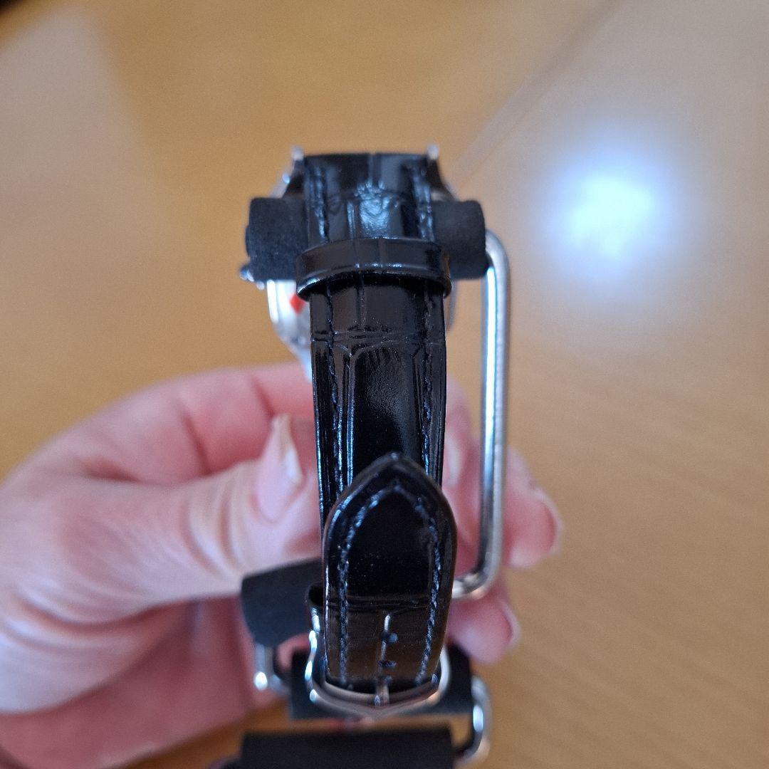 スクエア型クォーツ腕時計サントスデュモンデザイン