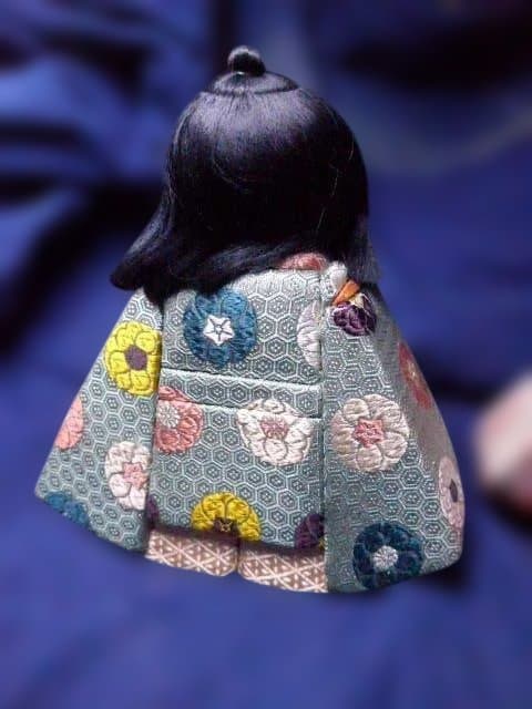 貴重な国指定無形文化財の人形師　銀座　原米洲の稚児雛です