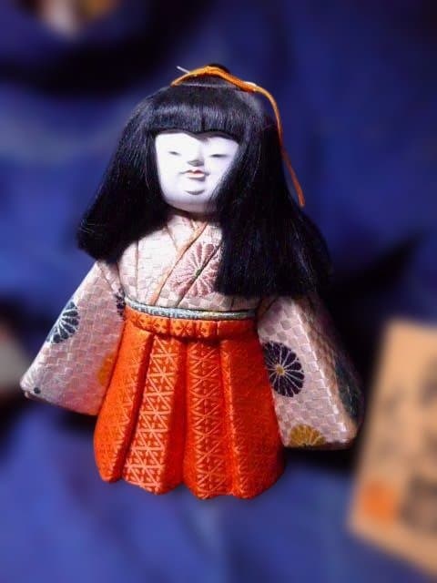 貴重な国指定無形文化財の人形師　銀座　原米洲の稚児雛です