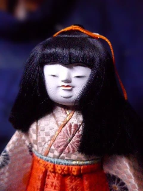 貴重な国指定無形文化財の人形師　銀座　原米洲の稚児雛です