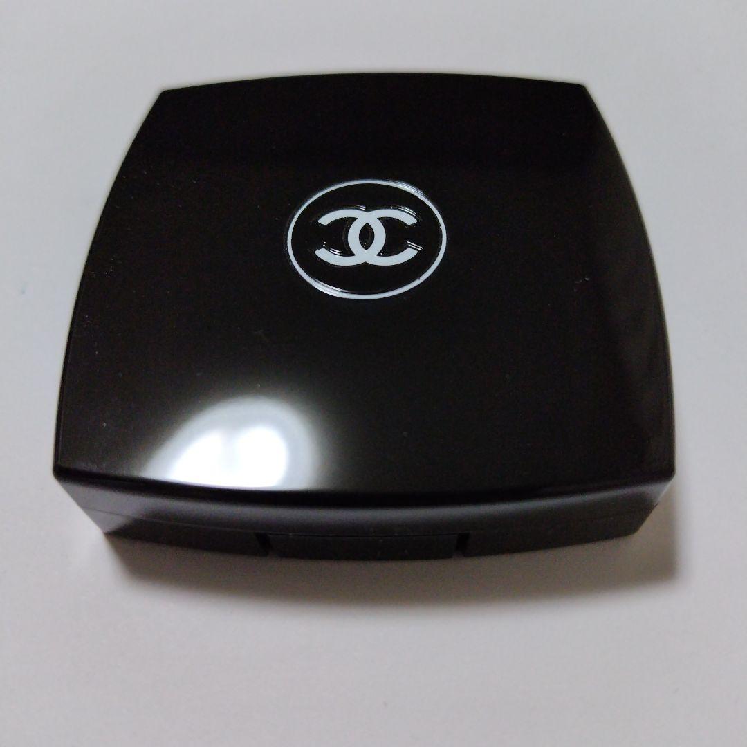 CHANEL シャネル レ キャトル オンブル 352 エレメンタル