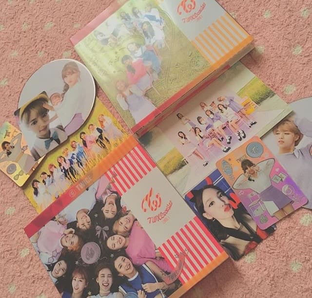 TWICEアルバム