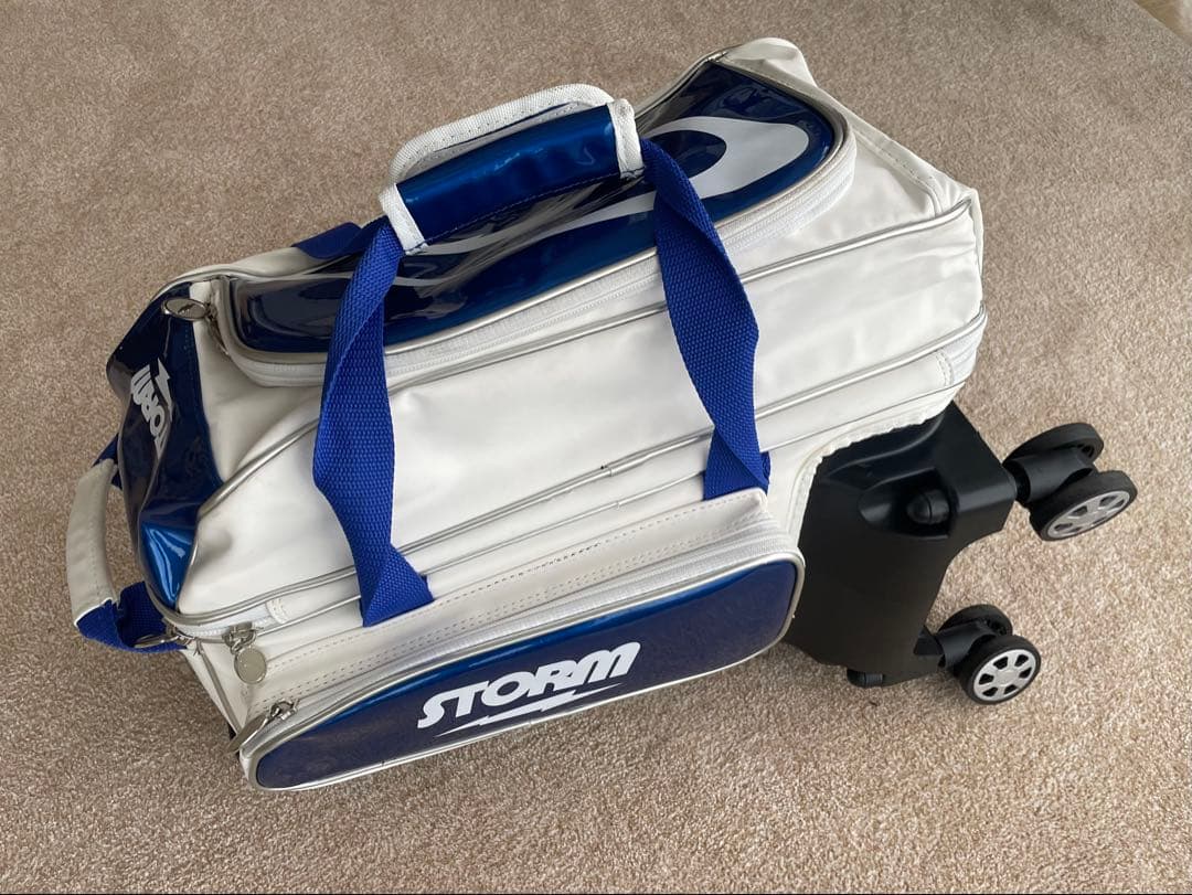【中古】STORM ボウリング用バッグ キャスター付き 中型 白/青