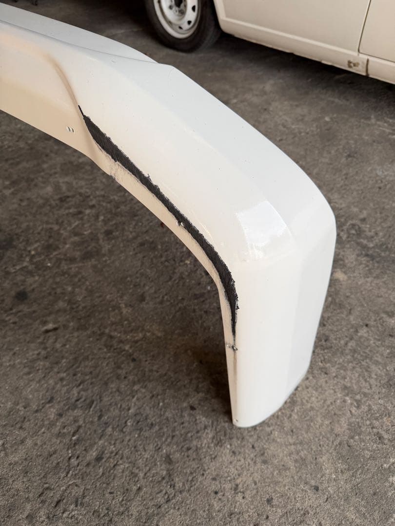 ハイエース200系 CRS ESSEX フロントリップスポイラー バージョン4