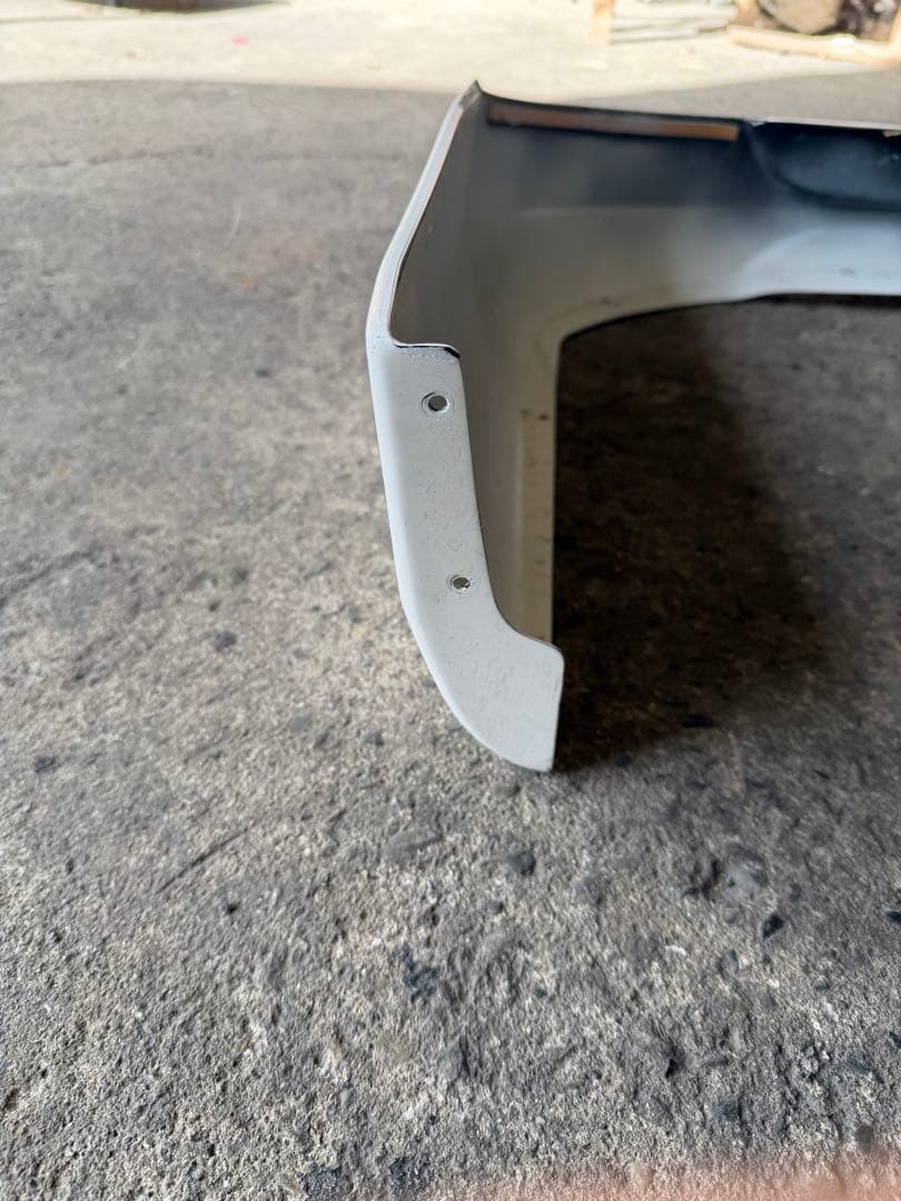 ハイエース200系 CRS ESSEX フロントリップスポイラー バージョン4