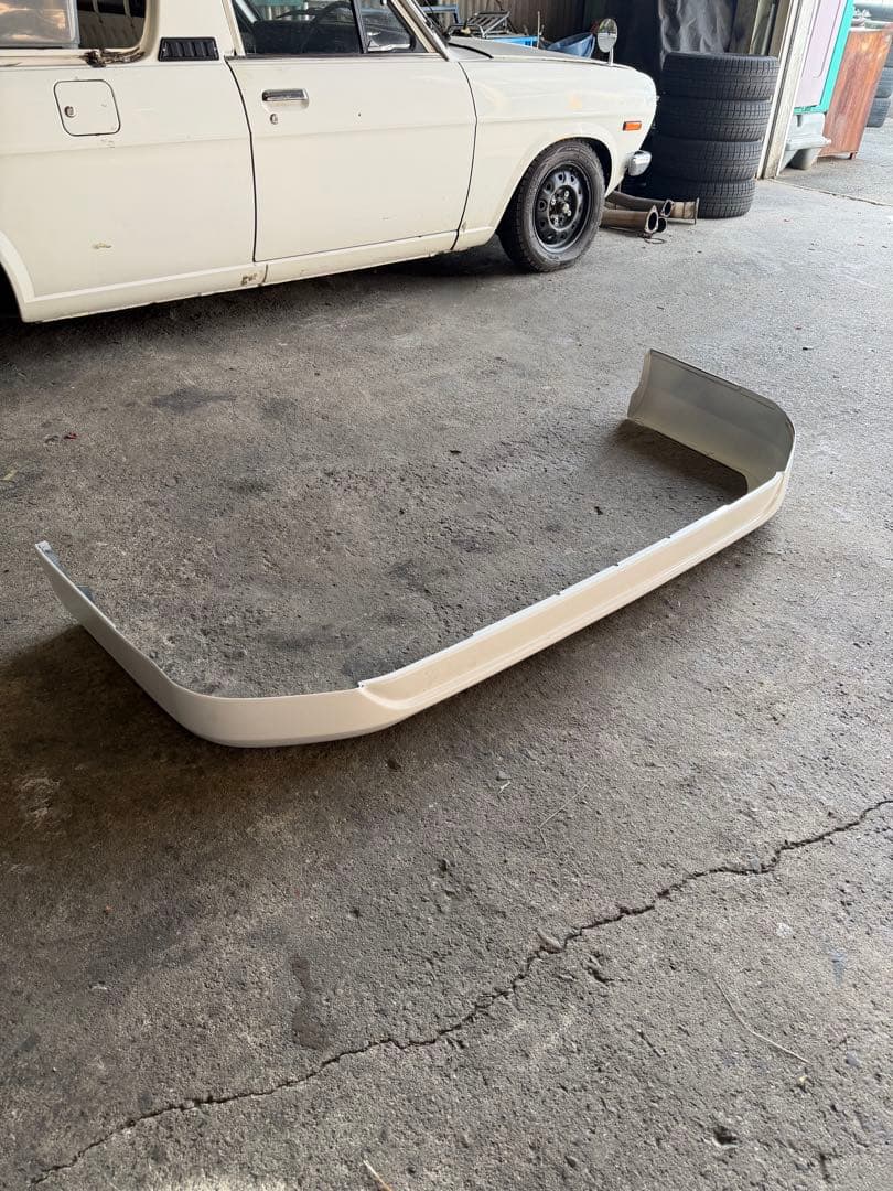 ハイエース200系 CRS ESSEX フロントリップスポイラー バージョン4