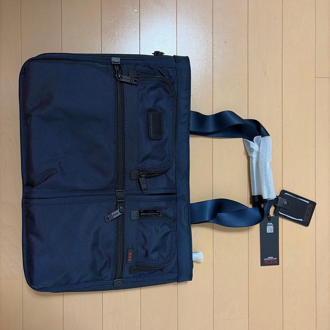 TUMI SHIPS 別注　未使用　エキスパンダブル トートバッグ　早い者勝ち