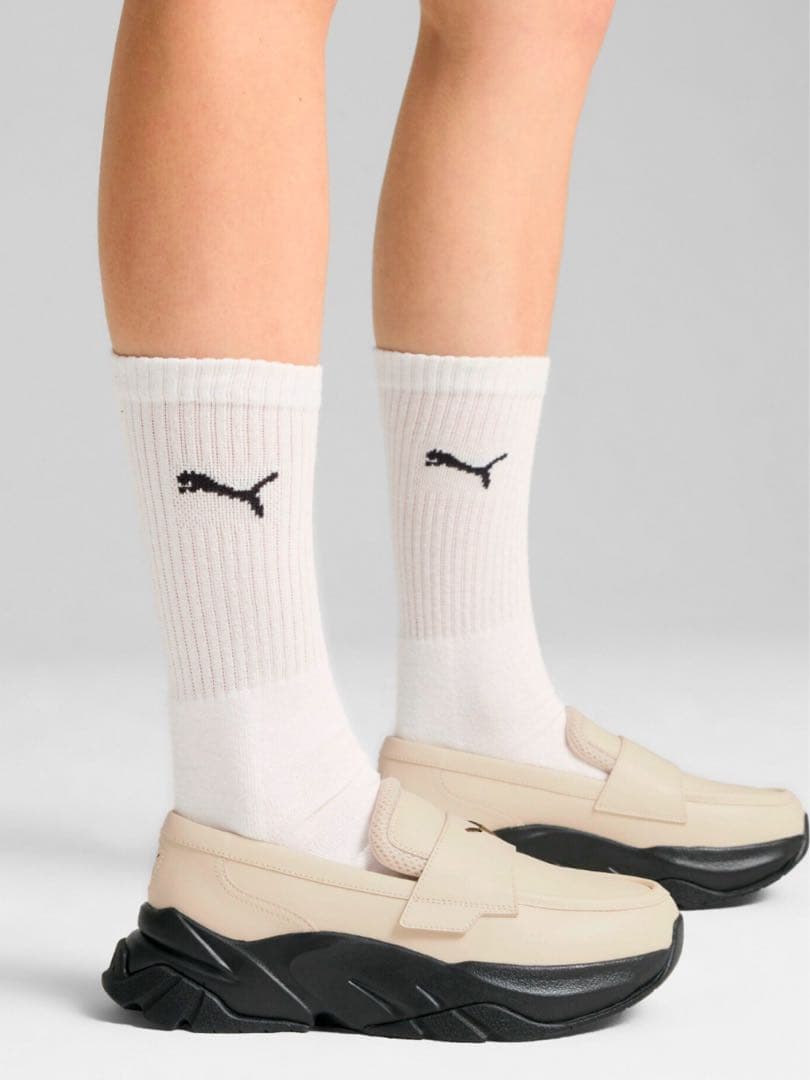 ＊ほぼ新品＊【Puma】スニーカー ベージュ/ブラック　23.5