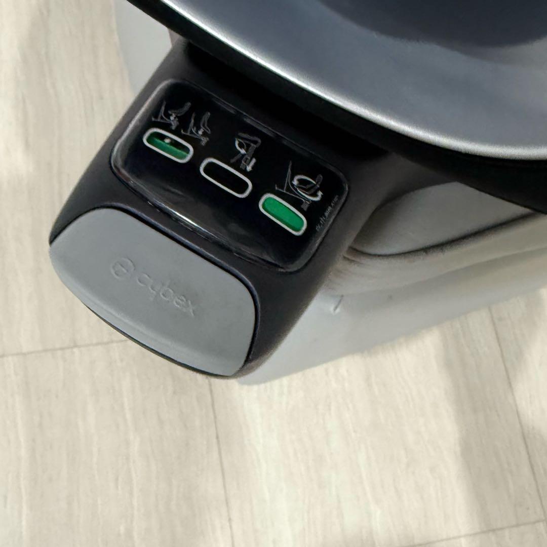 【美品現行モデル】cybexシローナT i-size＋ベースT