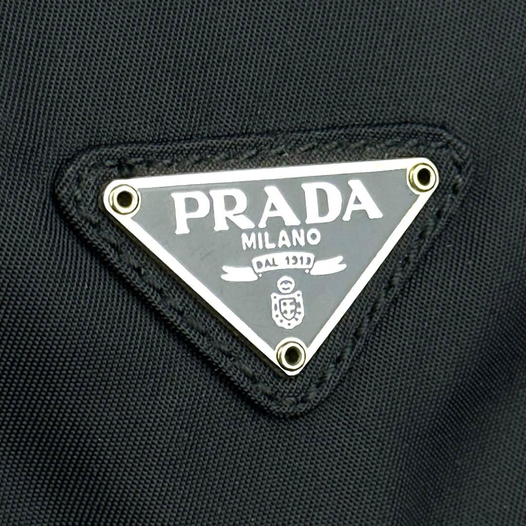 極美品 プラダ 三角ロゴ ショルダーバッグ シルバー金具 男女兼用 黒 ナイロン