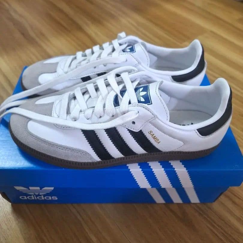 adidasサンバ 1度のみ試し履き 美品 24,0cm