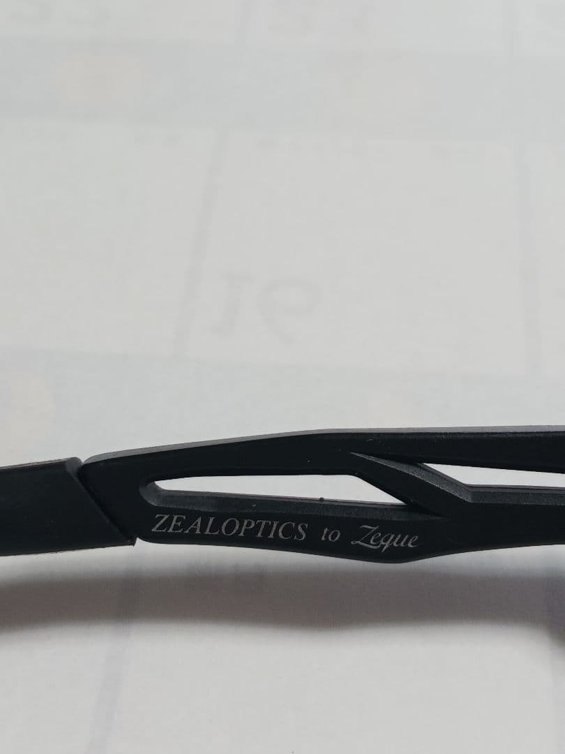 釣り用　偏光サングラス/ゼクー（ZEQUE）　ステルス