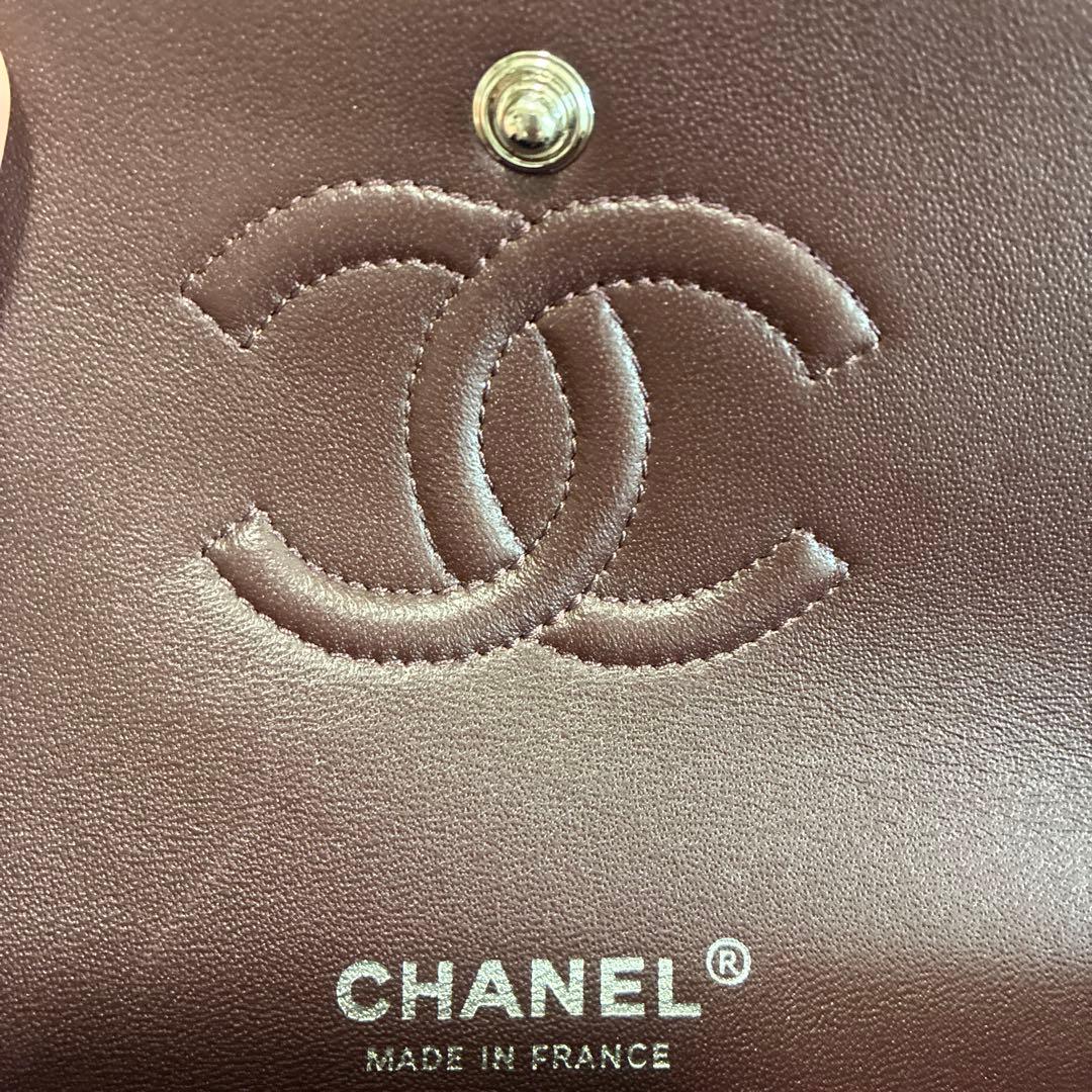 ブラック キルティング ショルダーバッグ　ノベルティ　レアなシルバー金具