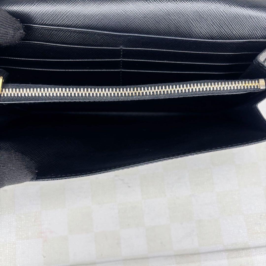 極美品　PRADA プラダ　長財布　二つ折り　M86