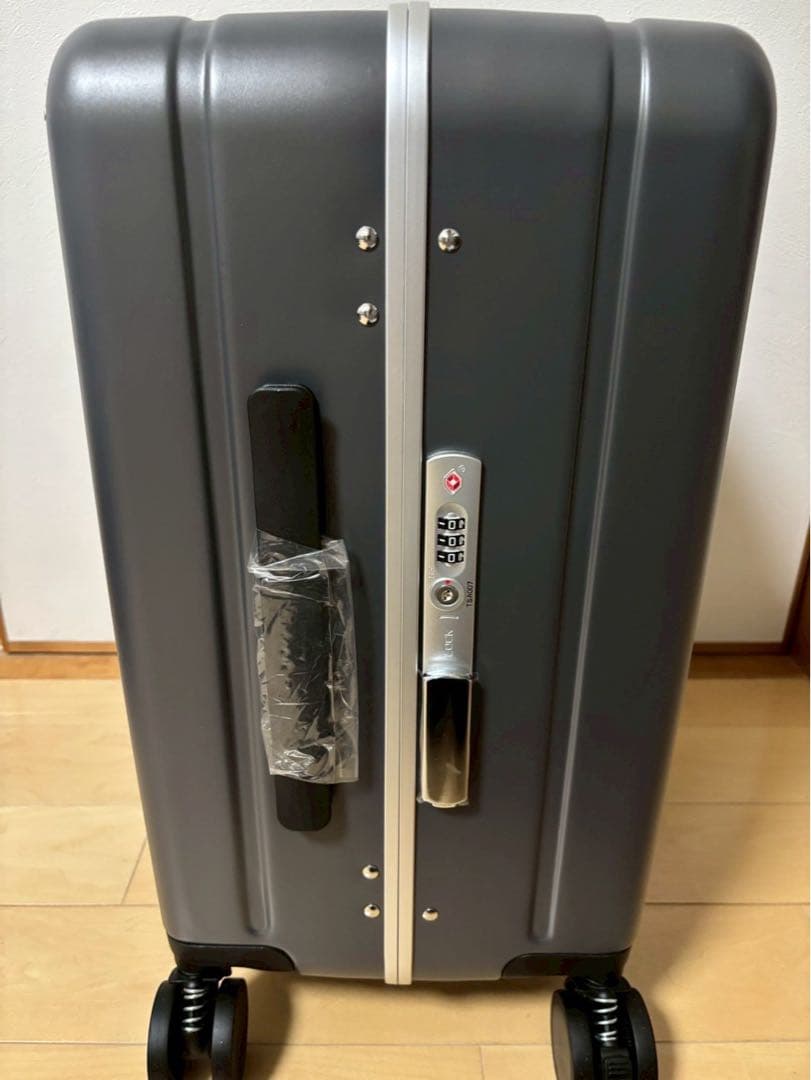 スーツケース 子どもが乗れる キャリーケース 40ℓ 機内持ち込み可 グレー