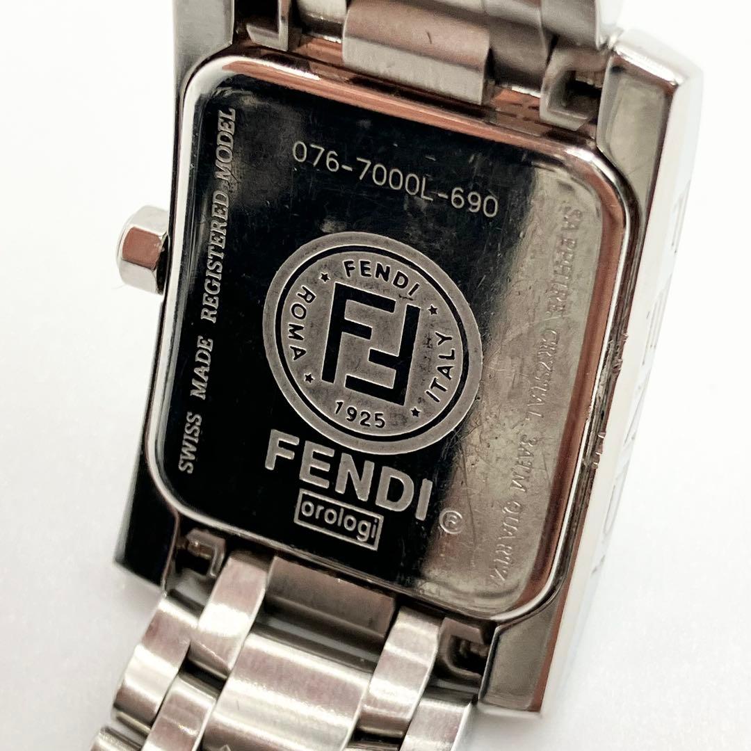 ピンクの猫 さま　　FENDI フェンディ 稼働品 クラシコ 7000L ホワイ