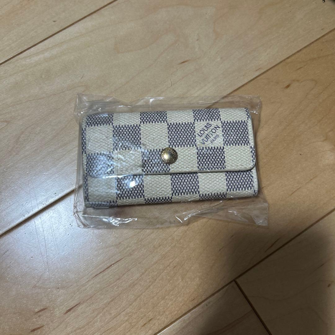 LOUIS VUITTONキーケース