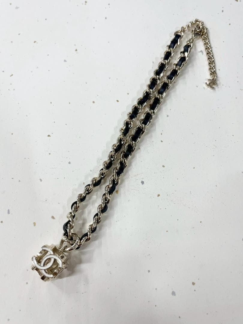 K◆CHANEL キューブココマーク ネックレス メタル/ラムスキン ノベルティ