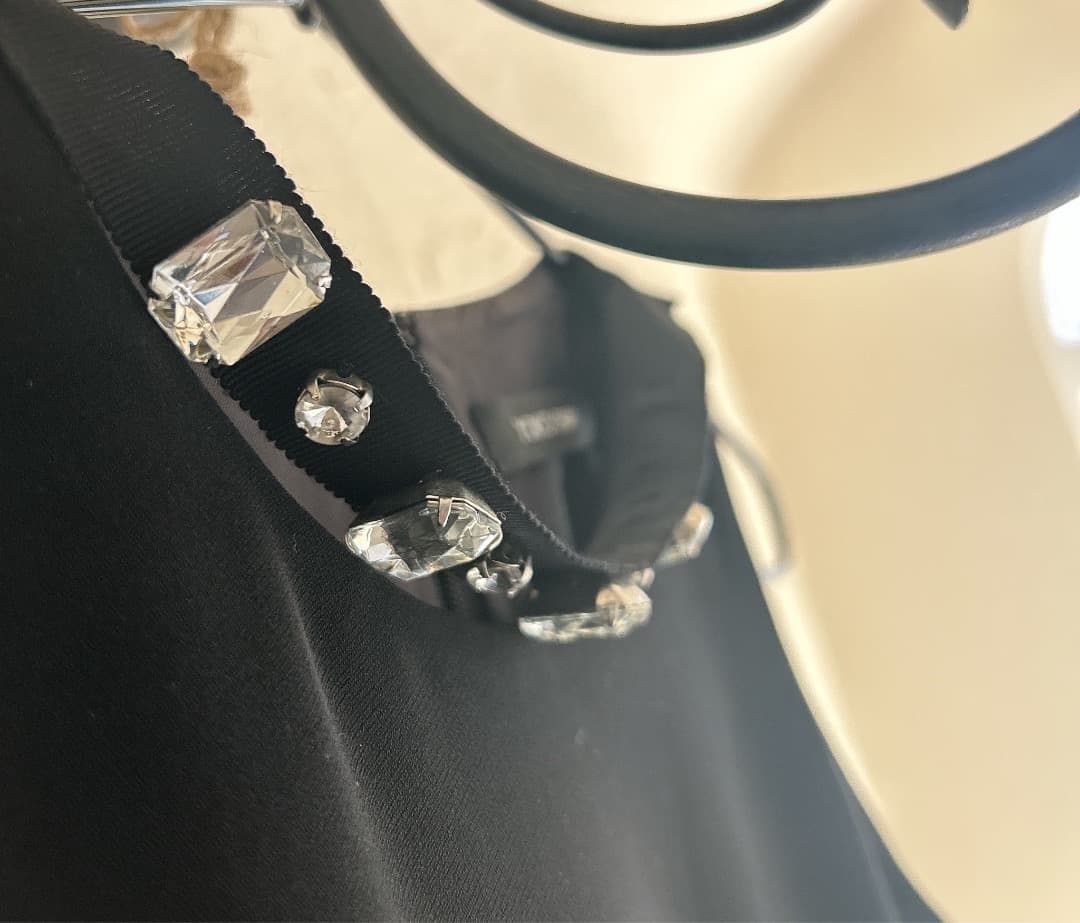 【美品】ヨーコチャン ノースリーブワンピース ビジュー リボン タイト Iライン