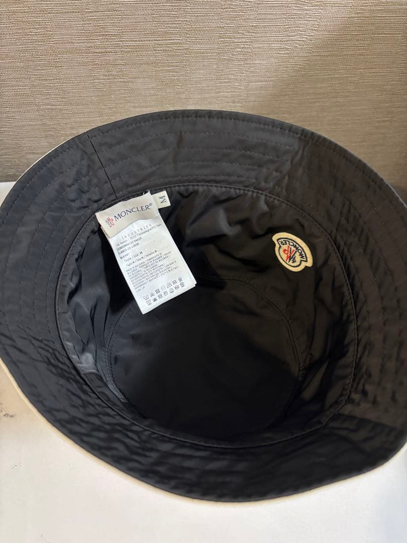 美品⭐︎モンクレール　リバーシブルバケットハット