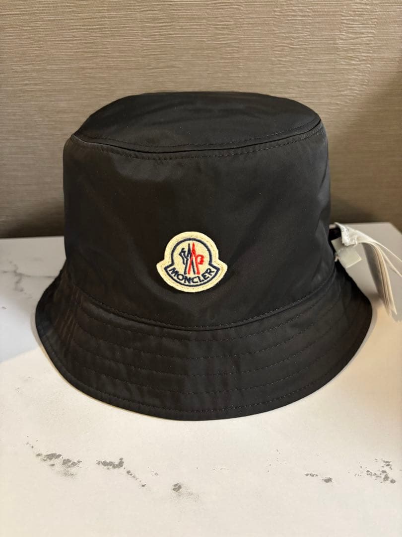 美品⭐︎モンクレール　リバーシブルバケットハット