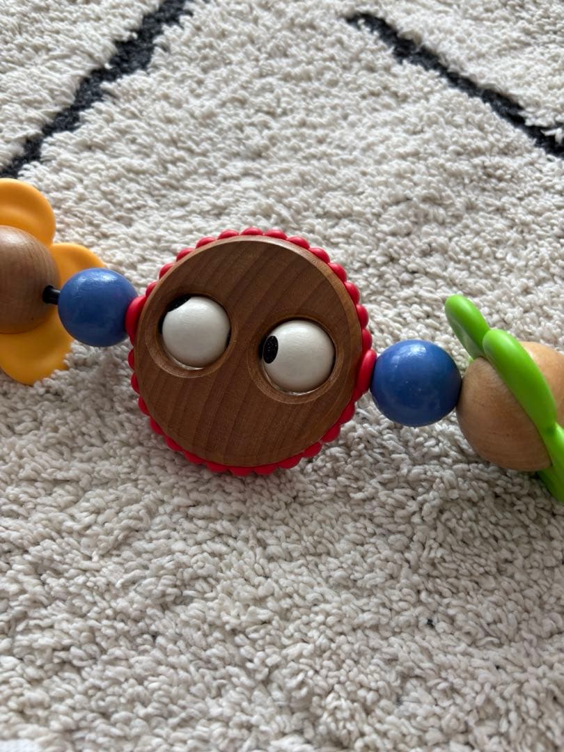 ★れい★ベビービョルン バウンサー　おもちゃ　木製トーイ　ラトル