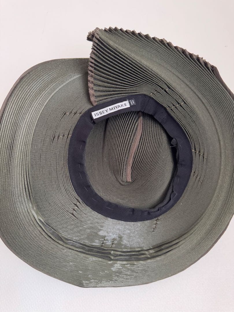 issey miyake プリーツ　ハット