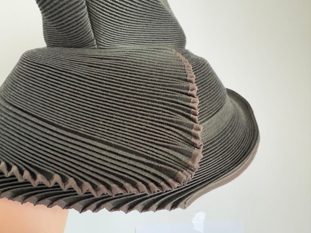 issey miyake プリーツ　ハット