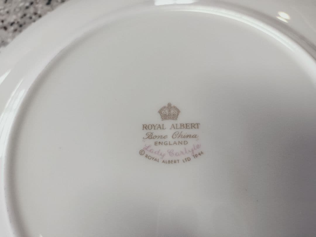 ロイヤル・アルバート・ホール　花柄陶磁器皿セット 8点