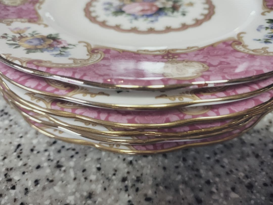 ロイヤル・アルバート・ホール　花柄陶磁器皿セット 8点